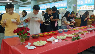 永利官网第三食堂举办产品创新品鉴会...